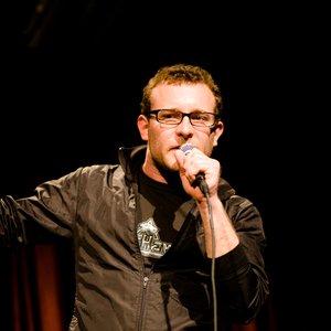 “James Adomian”的封面