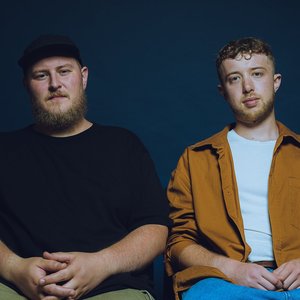 “Pola & Bryson”的封面