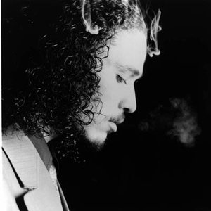 Imagem de 'Bizzy Bone'