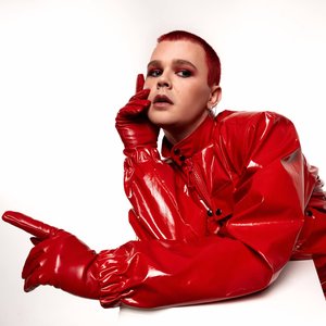 “Red Sebastian”的封面