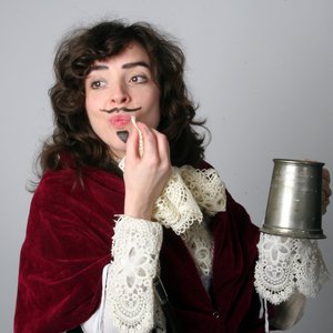 “Bridget Christie”的封面