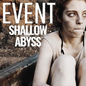 “Shallow Abyss”的封面