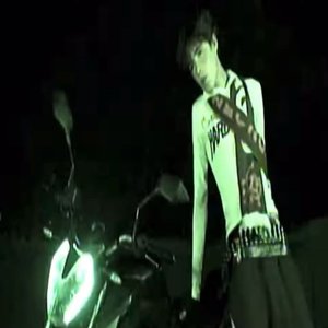 “Gvasalia”的封面