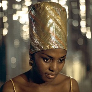 Immagine per 'Miriam Makeba'