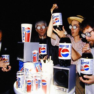 “Negativland”的封面