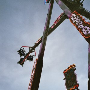 Zdjęcia dla 'mitleerenhänden'