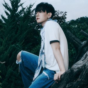 Image for 'BAEKHYUN'