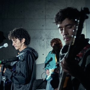 “Juliana Quédate Otro Dia”的封面
