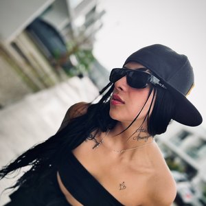 “Lady Yeska”的封面