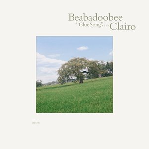 “Glue Song (feat. Clairo)”的封面