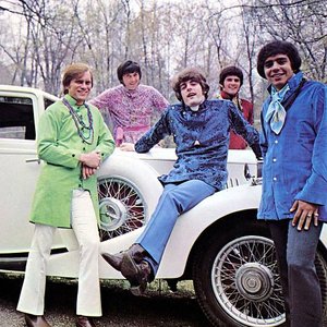 “Tommy James & The Shondells”的封面