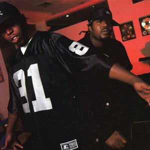 “M.O.P.”的封面