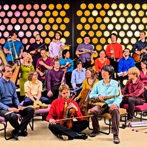 Bild för 'Andromeda Mega Express Orchestra'