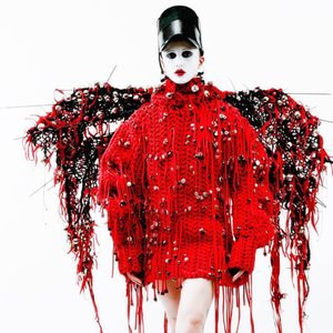 Bild för 'Dagger Polyester'