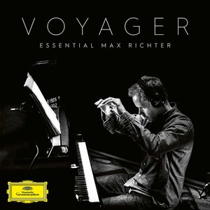 Bild för 'Voyager: Essential Max Richter'