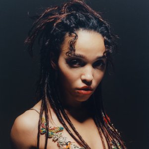 Изображение для 'FKA twigs'