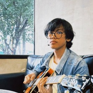 “Frank Ely”的封面