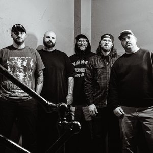 “The Acacia Strain”的封面