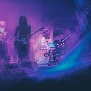 “Warpaint”的封面