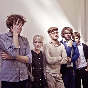 “Shout Out Louds”的封面