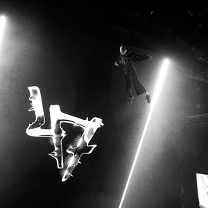 “I MISS YOU ON TOUR”的封面