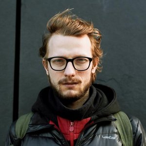 “Adi Nowak”的封面