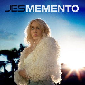 “Memento”的封面