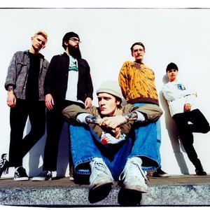 Bild för 'Neck Deep'