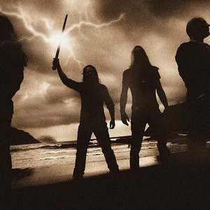 “Týr”的封面