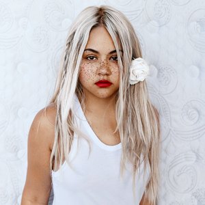 “Kat DeLuna”的封面