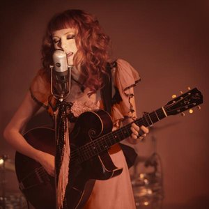 “Karen Elson”的封面