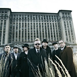 'Flogging Molly' için resim