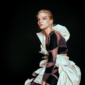 “Tove Styrke”的封面