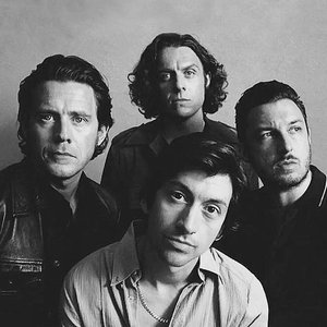 “Arctic Monkeys”的封面