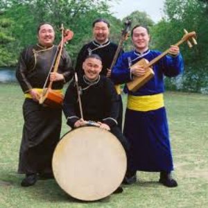 “Asian Traditional Music”的封面