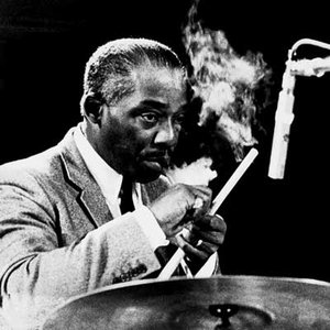 “Kenny Clarke”的封面