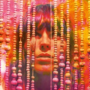 “Melody's Echo Chamber”的封面