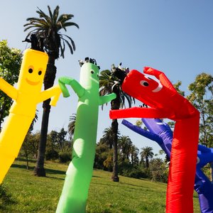 “tell you straight (friends & family)”的封面