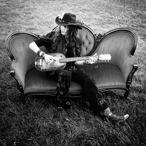 'Justin Johnson'の画像
