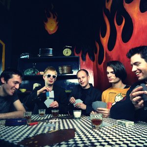 Изображение для 'Radiohead'