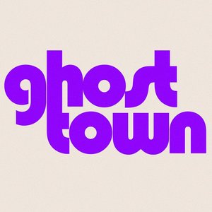 “Ghost Town (feat. Retrosonix)”的封面