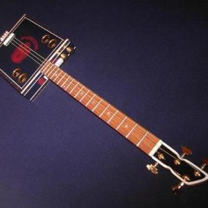 'Red Dog Guitars' için resim