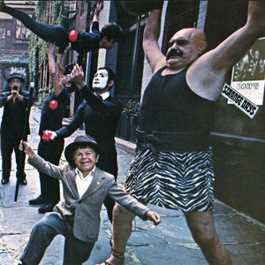 “Strange Days (50th Anniversary Expanded Edition) [2017 Remaster]”的封面