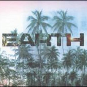 “Earth, Vol. 4”的封面