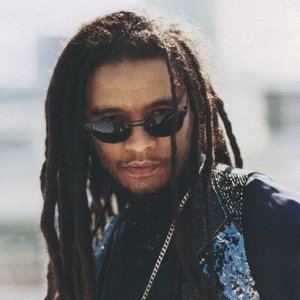 “Maxi Priest”的封面