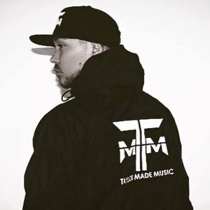 “MC Vapour”的封面