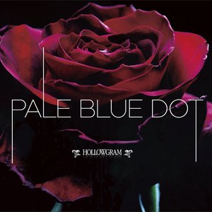 “PALE BLUE DOT”的封面