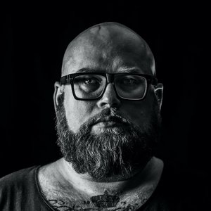 “MRPHLNDR”的封面