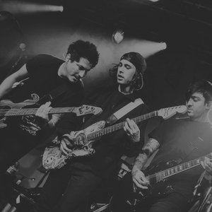 Изображение для 'Pierce the Veil'