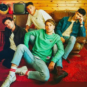 'Glass Animals' için resim